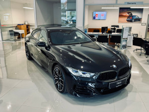 BMW 840