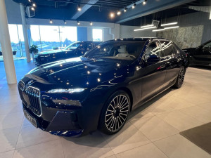 BMW 740